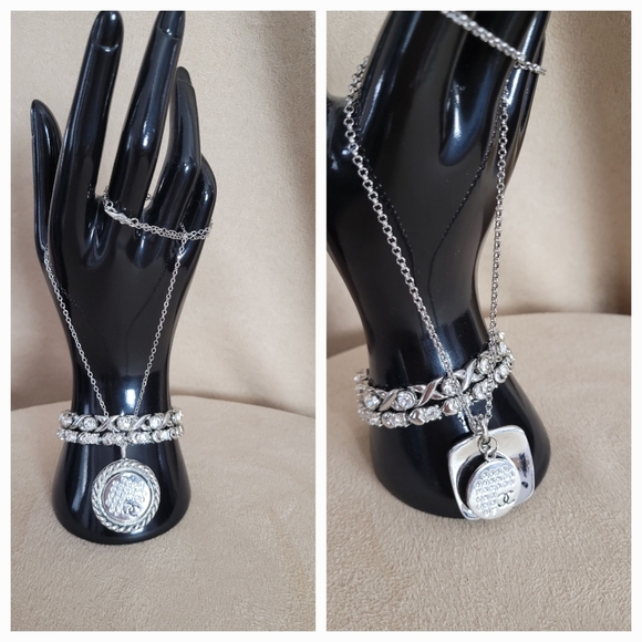 CC LOGO NECKLACE - Picture 9 of 9